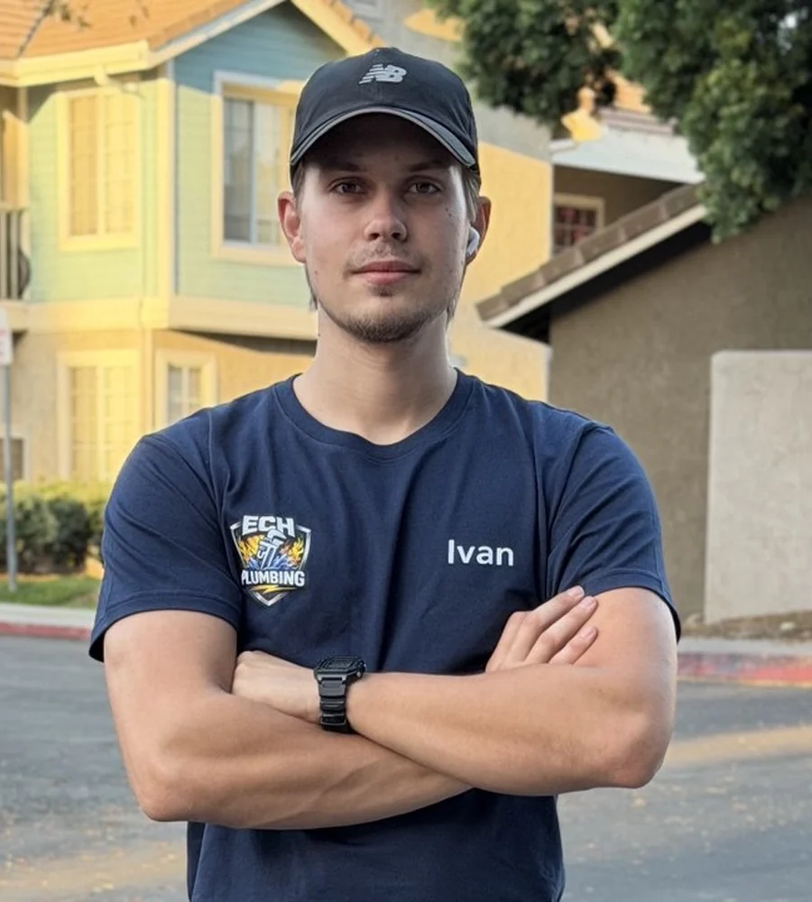 ECH Plumbing technician in San Diego
